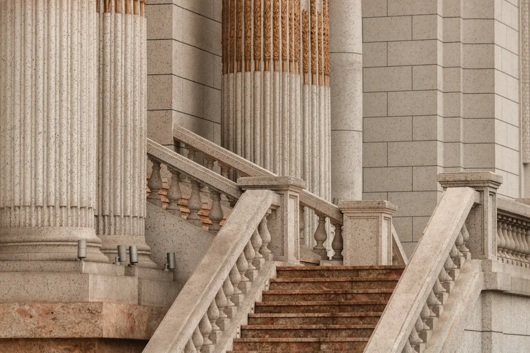 Stone courthouse steps and classical columns