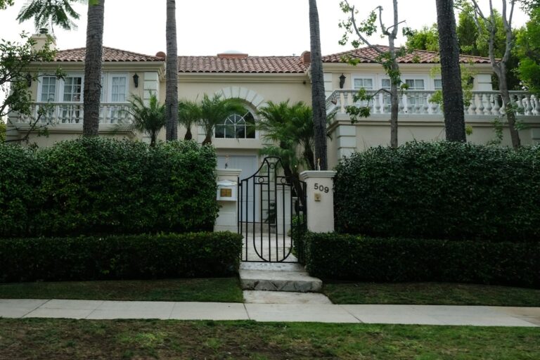 Elegant Los Angeles house exterior with palm trees