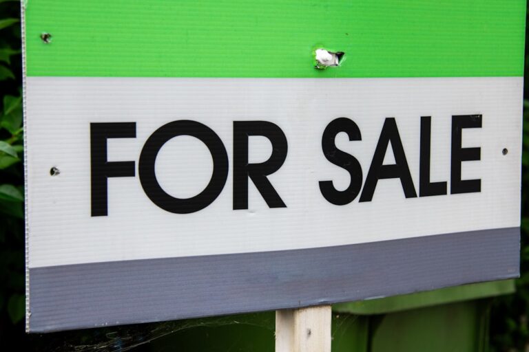 Selling a house in foreclosure in California